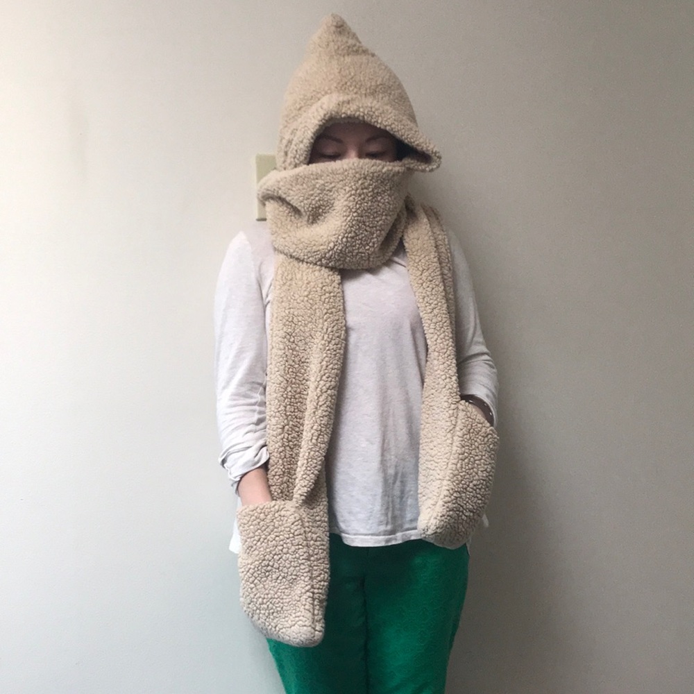 Scarf - Picture 1 of 2